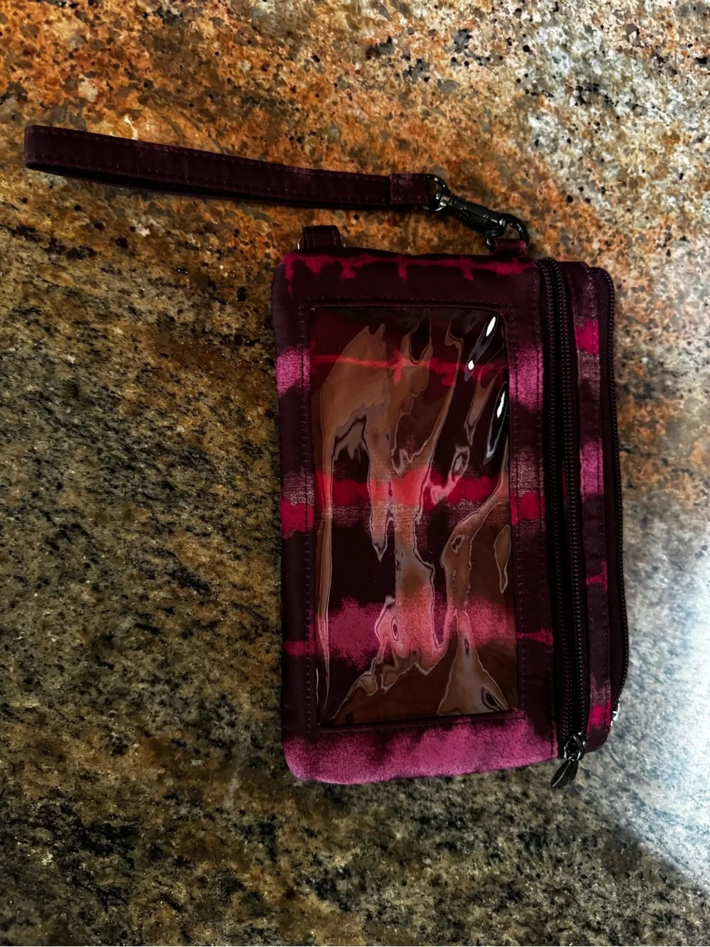 Lug Peekaboo Quilted Convertible Wristlet Clutch Phone Pouch RFID